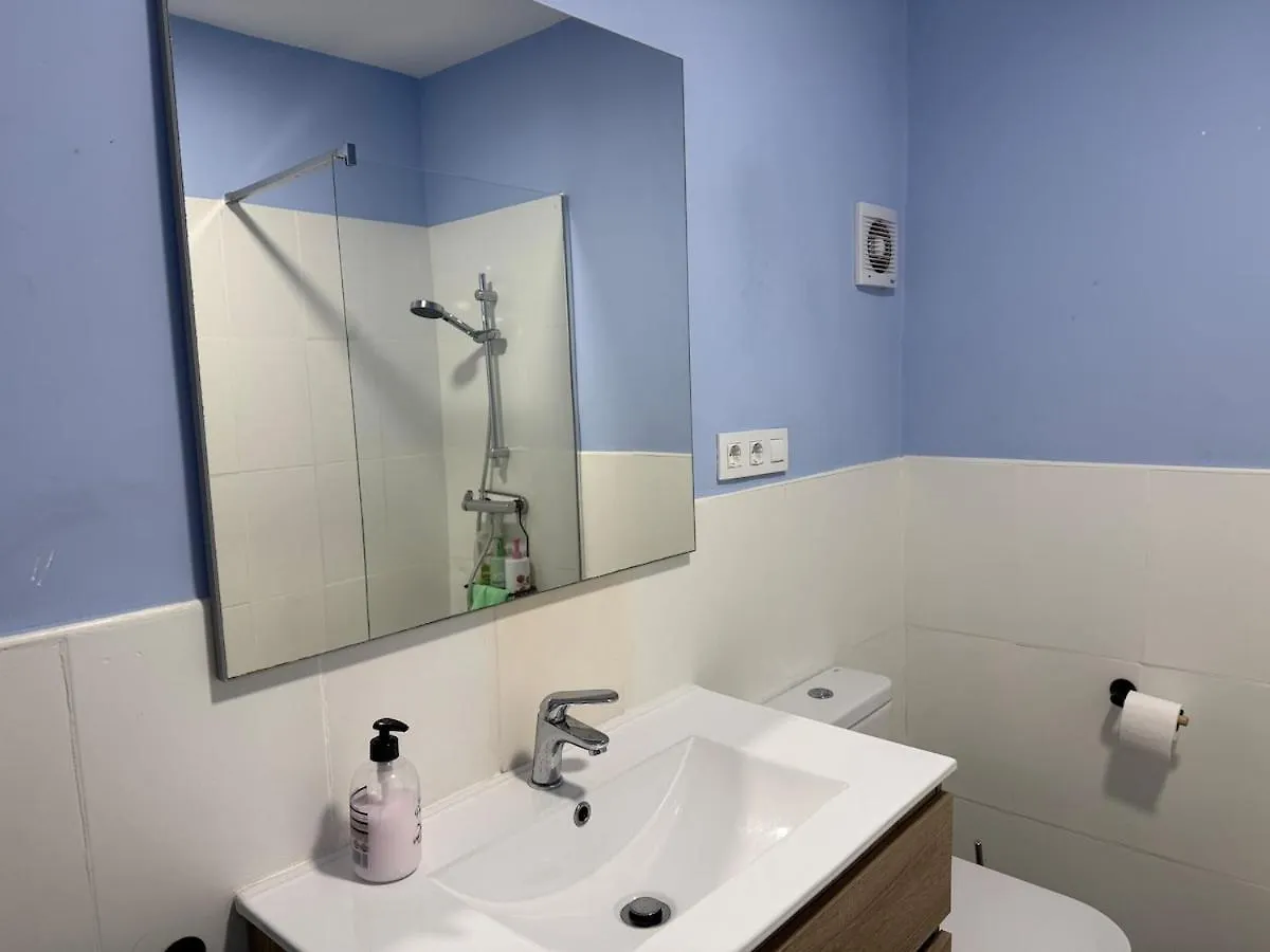 Centrally Located M, Bright And Sunny Apartment With Terrace And Pool Views Playa de las Americas