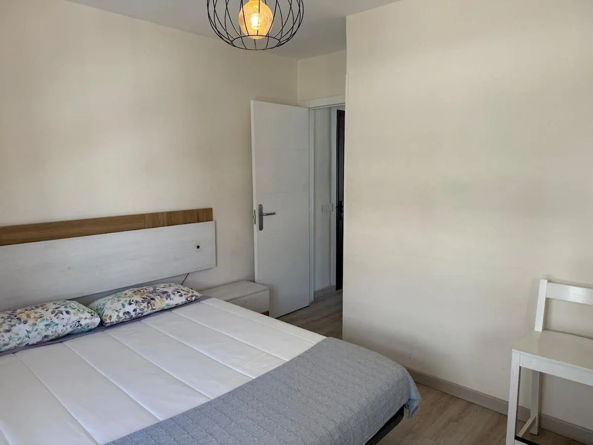 Centrally Located M, Bright And Sunny Apartment With Terrace And Pool Views Playa de las Américas