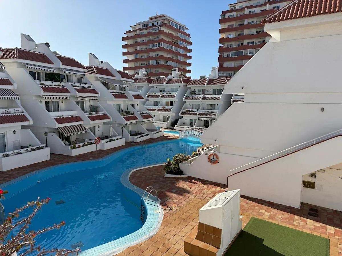 Centrally Located M, Bright And Sunny Apartment With Terrace And Pool Views Playa de las Américas